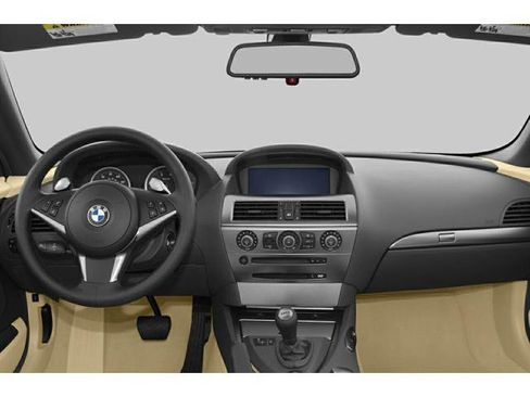 Used 2005 BMW 645Ci Convertible image 4