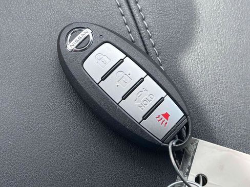 Used 2023 Nissan Sentra SV FWD image 4