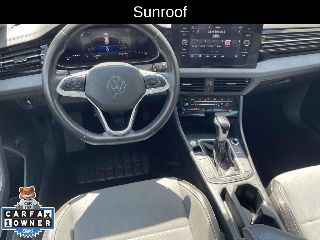 Used 2025 Volkswagen Jetta SE FWD image 10