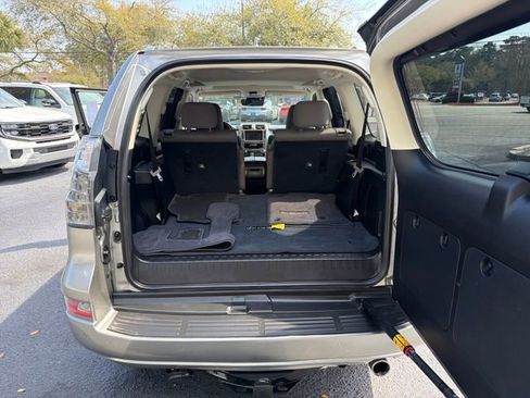 Used 2021 Lexus GX 460 Premium image 11