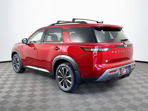 New 2026 Nissan Pathfinder Platinum image 32