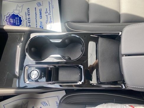 New 2025 Buick Envision Avenir image 24