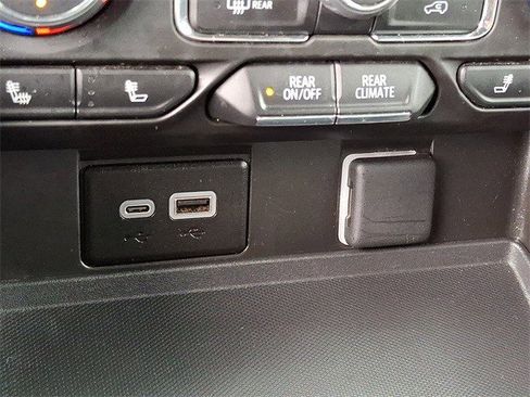 Certified 2024 Chevrolet Tahoe LT image 25