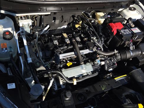 Used 2023 Nissan Kicks SR w/ SR Premium Package image 28