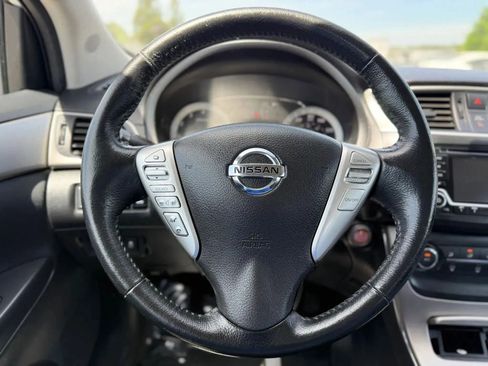 Used 2015 Nissan Sentra SV FWD image 24