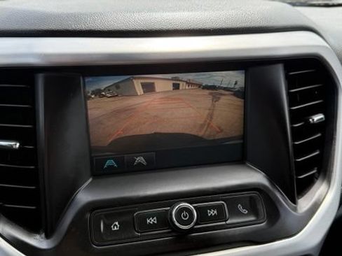 Used 2017 GMC Acadia SLE AWD/4WD image 37