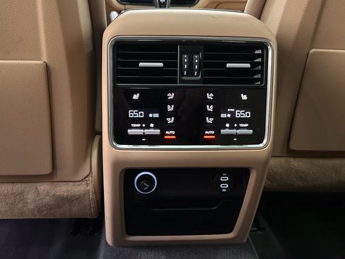 Used 2021 Porsche Cayenne GTS AWD/4WD image 42