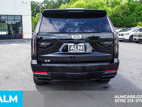 Used 2026 Cadillac Escalade ESV Platinum Sport w/ LPO, ONYX Package AWD/4WD image 11
