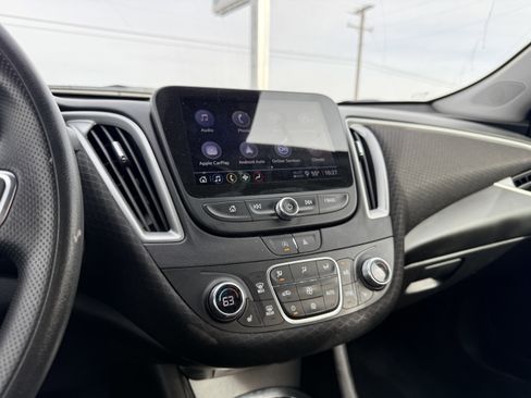 Used 2024 Chevrolet Malibu LT image 14