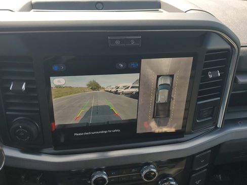 Used 2025 Ford F450 Platinum w/ FX4 Off-Road Package image 26