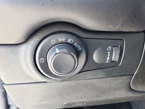 Used 2023 Dodge Durango GT image 11