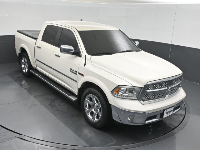 Used 2018 RAM 1500 Laramie w/ Convenience Group AWD/4WD image 45