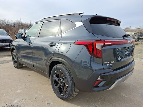 New 2026 Kia Seltos EX image 4