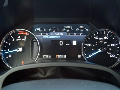 Used 2022 Ford F250 Lariat w/ Lariat Ultimate Package AWD/4WD image 12