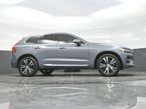 Used 2023 Volvo XC60 B5 Plus w/ Protection Package Premier image 27