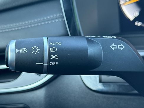 Certified 2025 INFINITI QX60 Luxe w/ Black Edition image 40