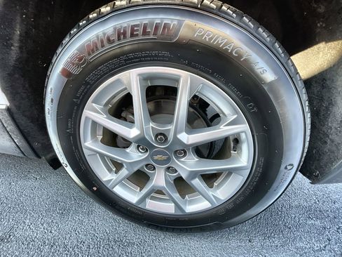 Used 2024 Chevrolet Equinox LT image 32