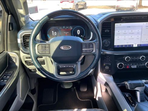 Used 2022 Ford F150 Limited image 5