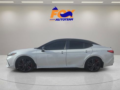 Used 2025 Toyota Camry XSE image 2