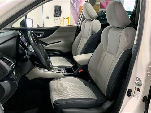 Used 2023 Subaru Forester Premium image 10