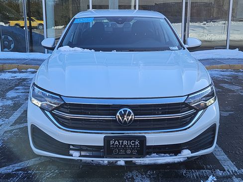 Certified 2024 Volkswagen Jetta S image 20