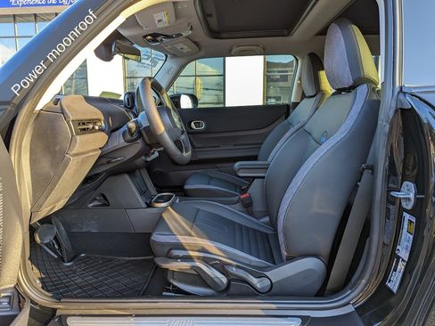 Used 2025 MINI Cooper S FWD image 14