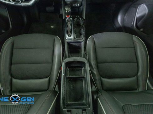 Used 2023 Chevrolet TrailBlazer RS FWD image 29