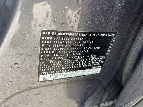 Certified 2023 Volkswagen Tiguan SE R-Line FWD image 32