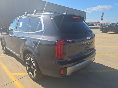 Used 2025 Kia Telluride S AWD/4WD image 7