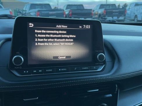 Used 2021 Nissan Rogue SV image 38