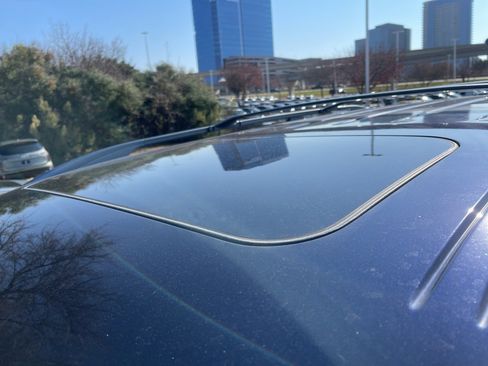 Used 2021 Nissan Armada Platinum w/ Captain's Chairs Package image 5