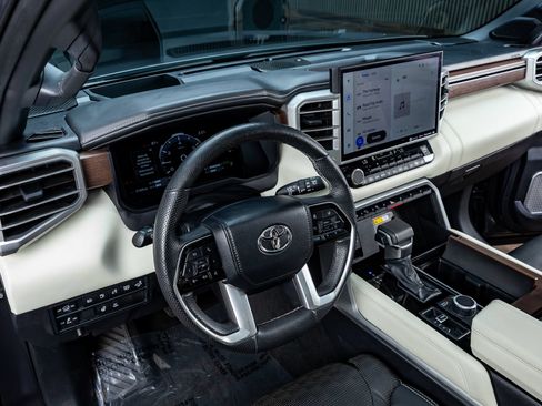 Used 2023 Toyota Sequoia Capstone AWD/4WD image 17