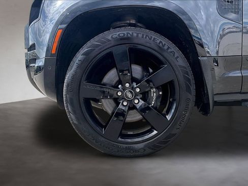 Used 2023 Land Rover Defender 110 V8 image 8