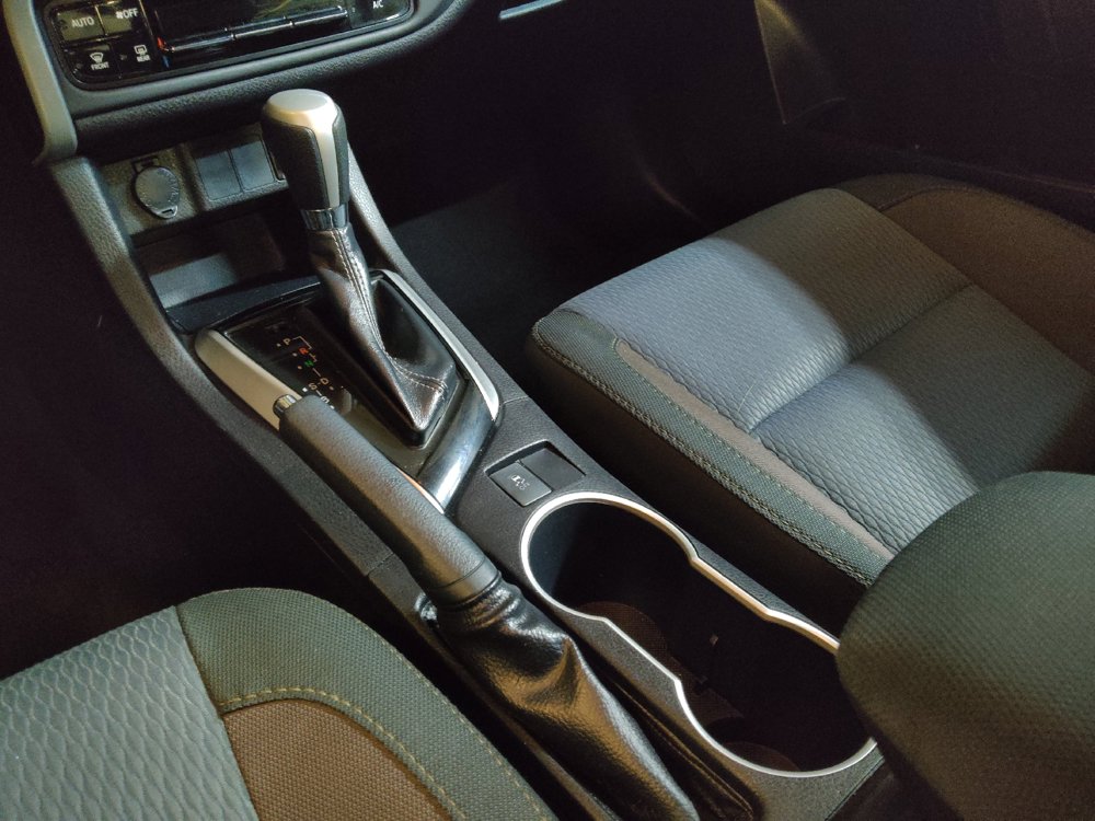 Used 2019 Toyota Corolla LE FWD image 26
