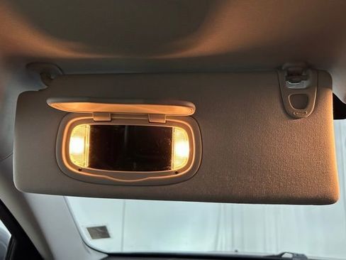 Used 2019 Jeep Cherokee Limited w/ Luxury Group image 33