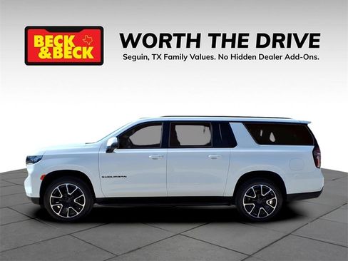 Certified 2024 Chevrolet Suburban RST w/ Luxury Package image 8