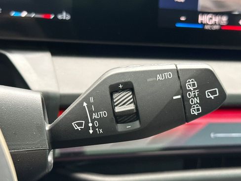 Used 2025 BMW X3 xDrive30i w/ Premium Package image 32