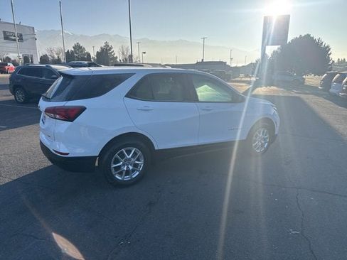 Used 2024 Chevrolet Equinox LS image 8