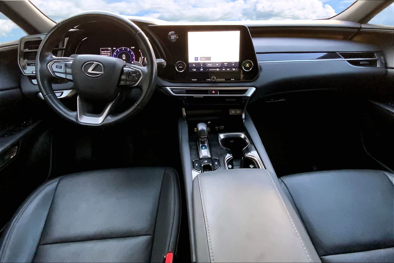 Used 2023 Lexus RX 350 FWD image 10