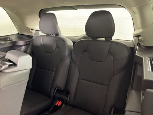 Certified 2025 Volvo XC90 T8 Plus w/ Protection Package Premier AWD/4WD image 41