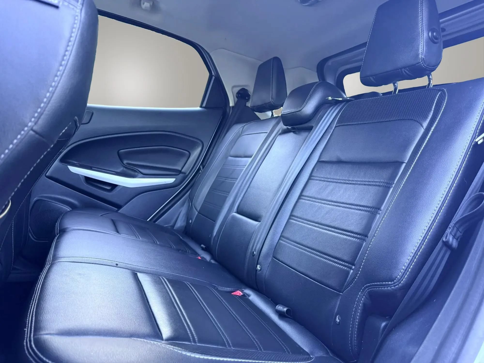 Used 2018 Ford EcoSport Titanium AWD/4WD image 11