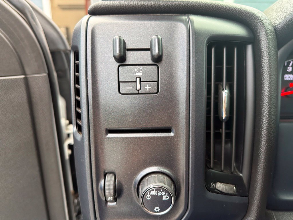 Used 2019 Chevrolet Silverado 2500 W/T w/ WT Convenience Package AWD/4WD image 19