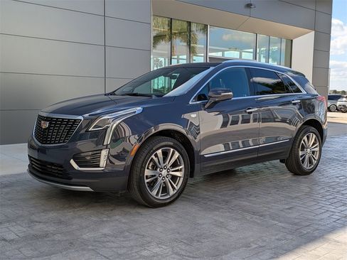 Used 2025 Cadillac XT5 Premium Luxury image 1