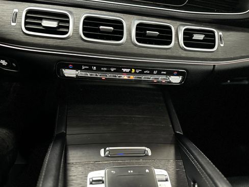 Used 2020 Mercedes-Benz GLS 450 4MATIC image 29