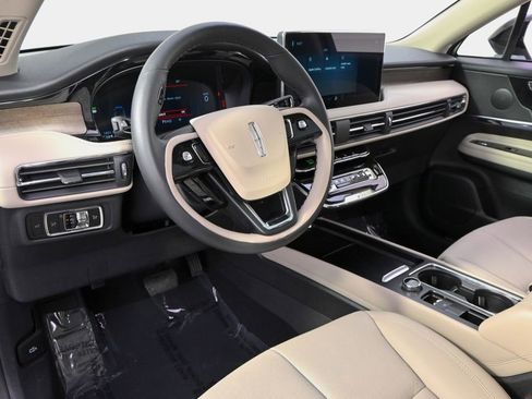 New 2026 Lincoln Corsair Reserve w/ Jet Appearance Package AWD/4WD image 12