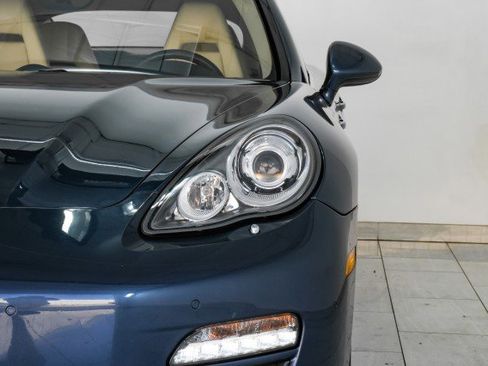 Used 2011 Porsche Panamera 4S image 47
