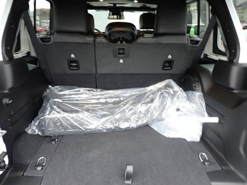 New 2026 Jeep Wrangler Unlimited Rubicon image 6