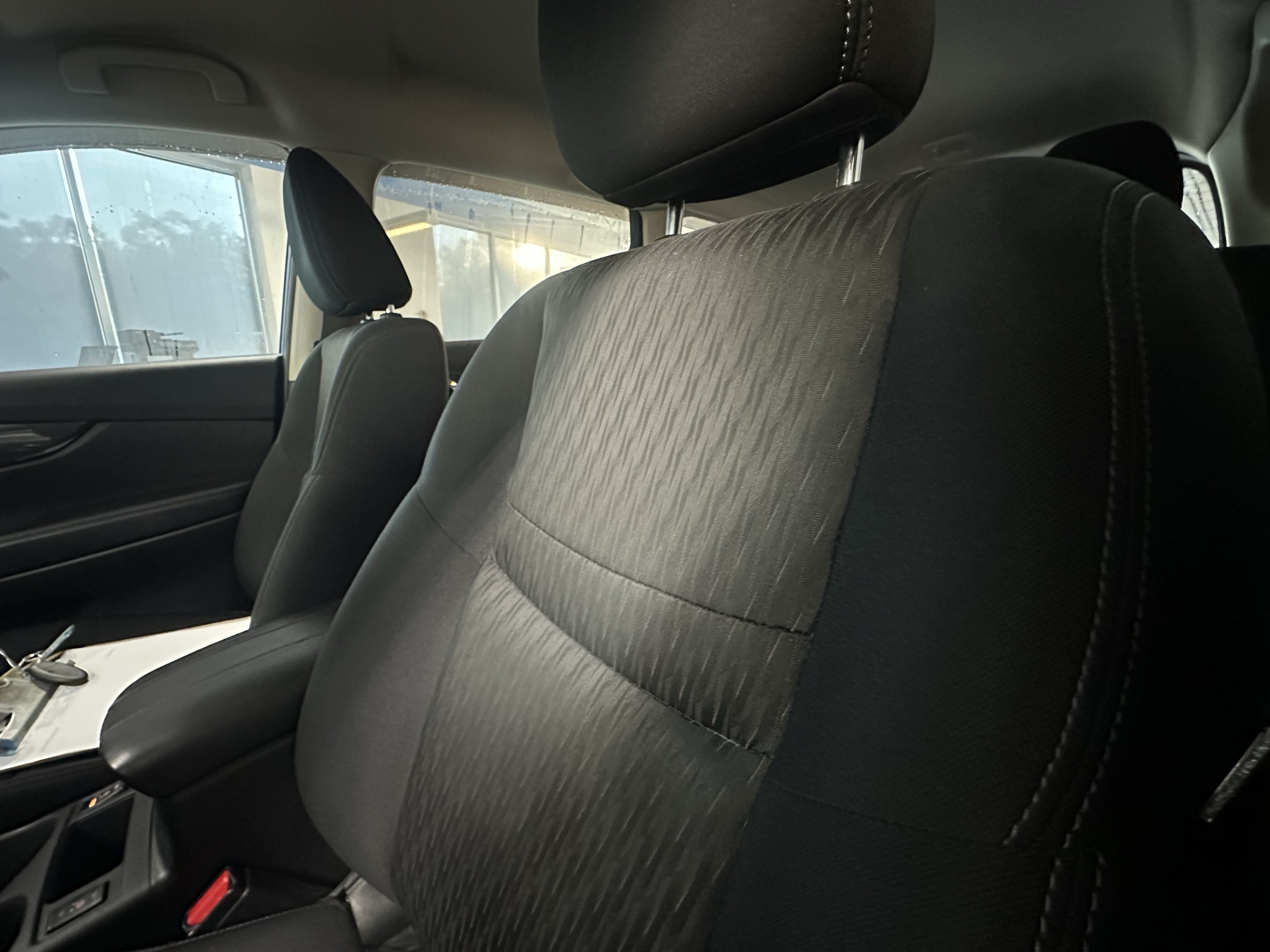 Used 2020 Nissan Rogue SV AWD/4WD image 10