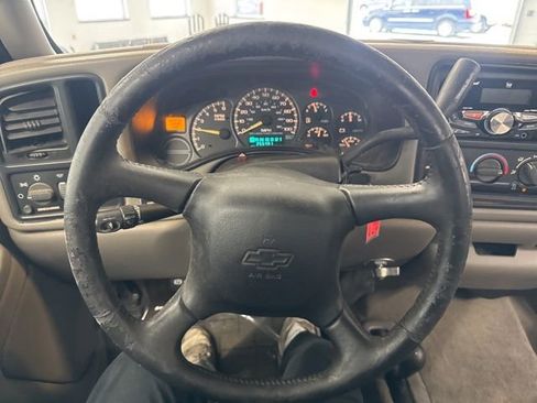 Used 2000 Chevrolet Silverado 1500 LS image 24