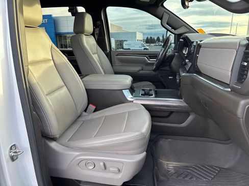 Used 2024 Chevrolet Silverado 3500 LTZ w/ LTZ Premium Package image 23